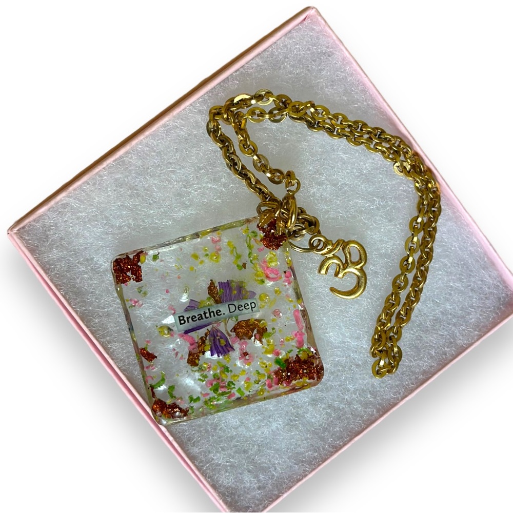 Breathe Deep OM Floral Resin Car Rear View Mirror Key Chain Purse Accessories